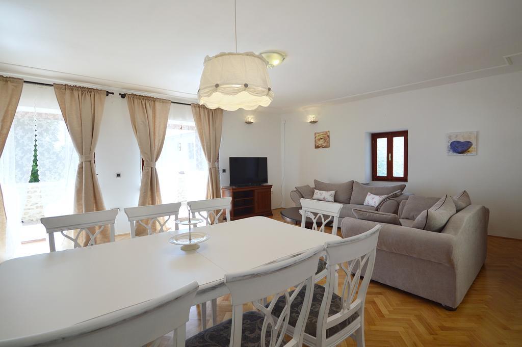 Apartment Kairos Zadar Rum bild