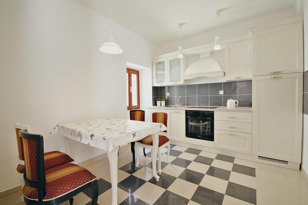 Apartment Kairos Zadar Rum bild