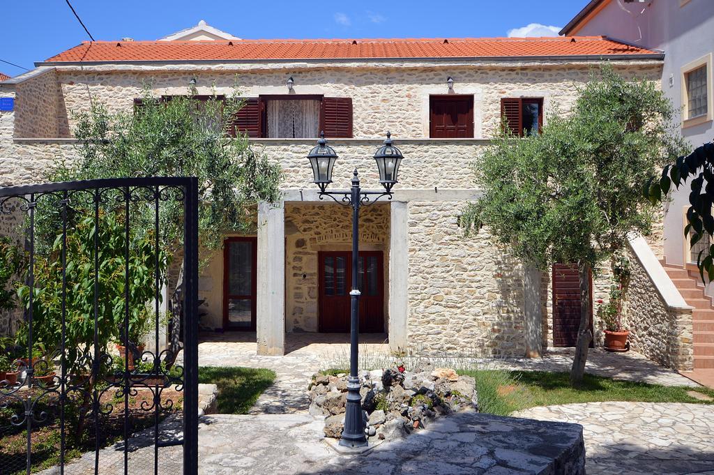 Apartment Kairos Zadar Rum bild